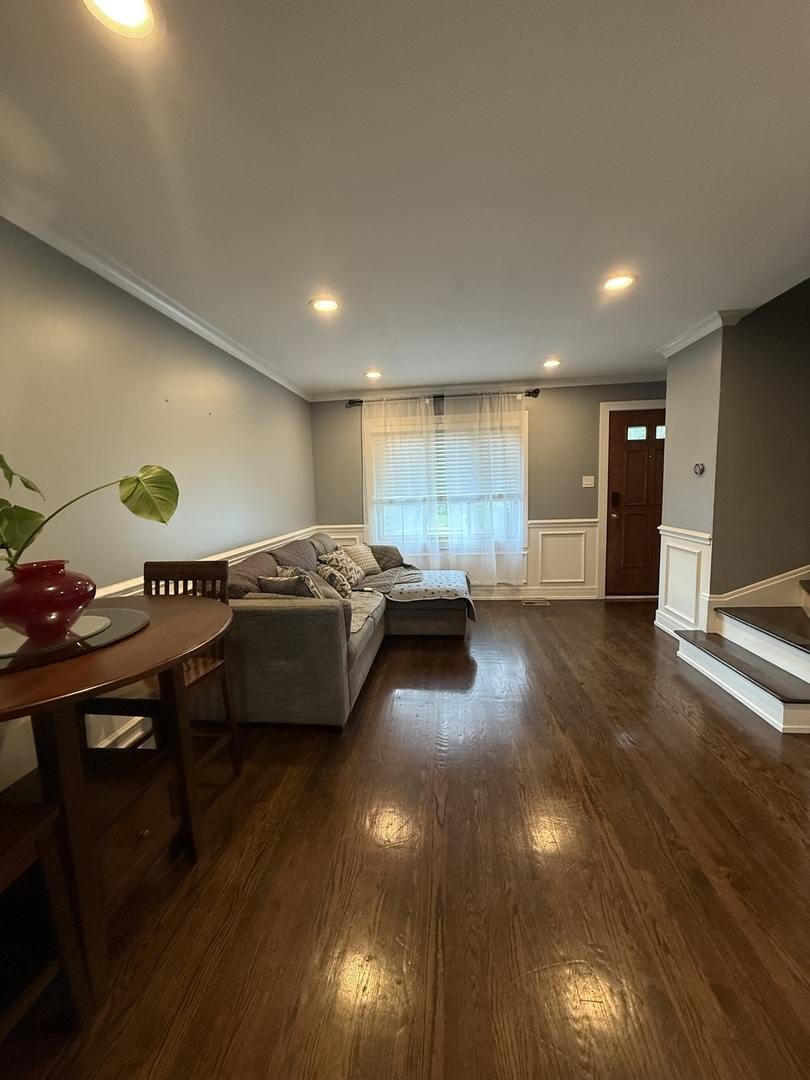 6415 S lorel Avenue #4, Chicago, IL 60638