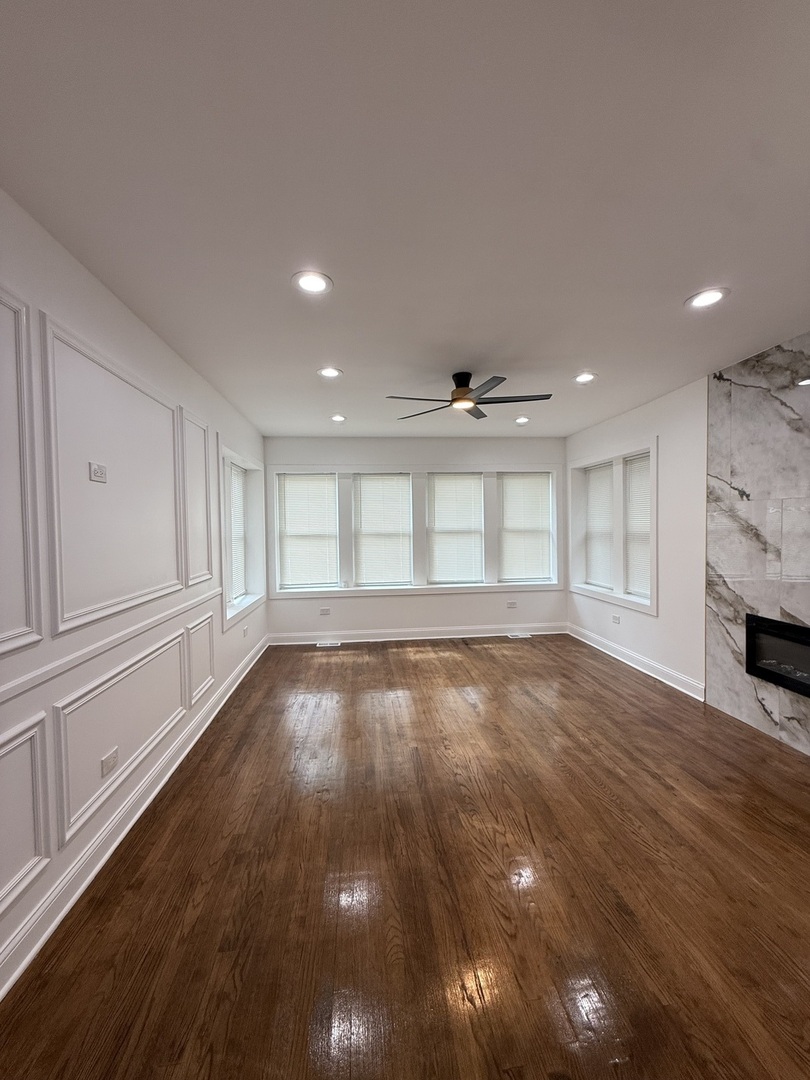 1048 W Marquette Road, Chicago, IL 60621