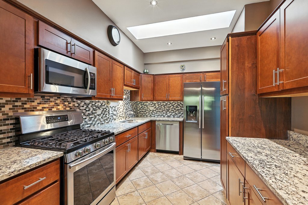 11220 Cameron Parkway, Orland Park, IL 60467