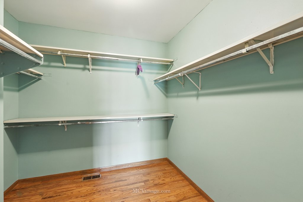 11220 Cameron Parkway, Orland Park, IL 60467