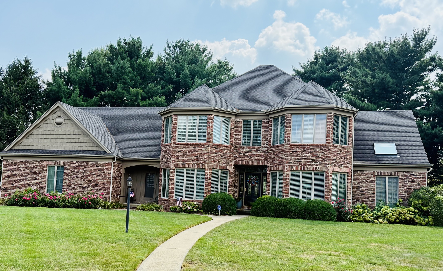 4011 Pinecrest Drive, Champaign, IL 61822