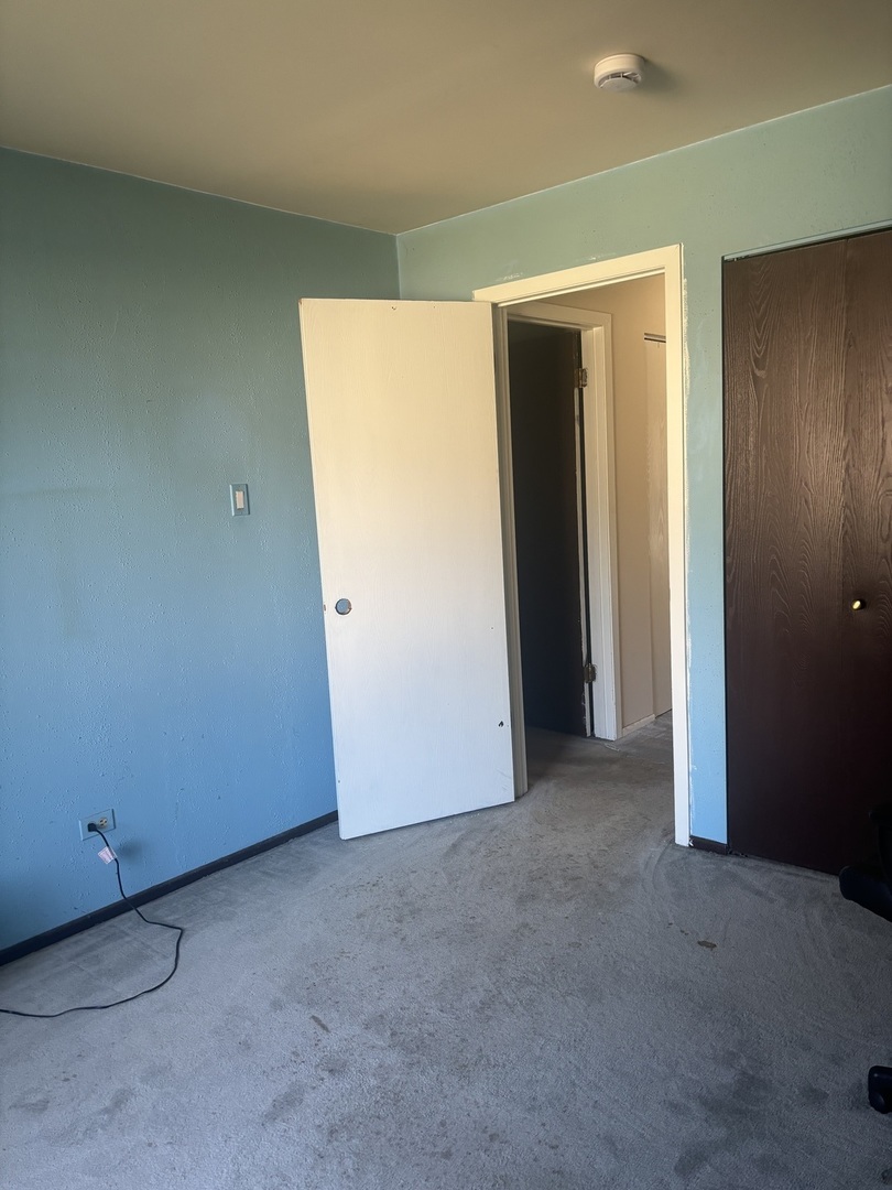 813 E Carriage Lane #5, Palatine, IL 60074