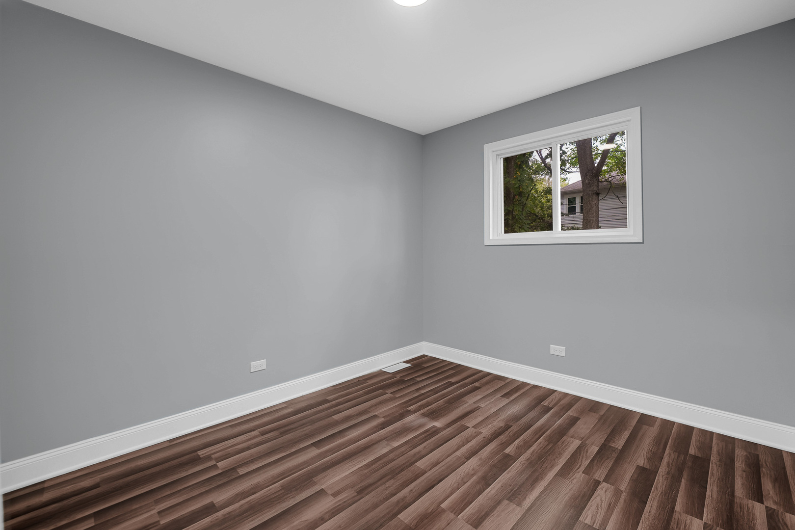 255 W 117th Street, Chicago, IL 60628
