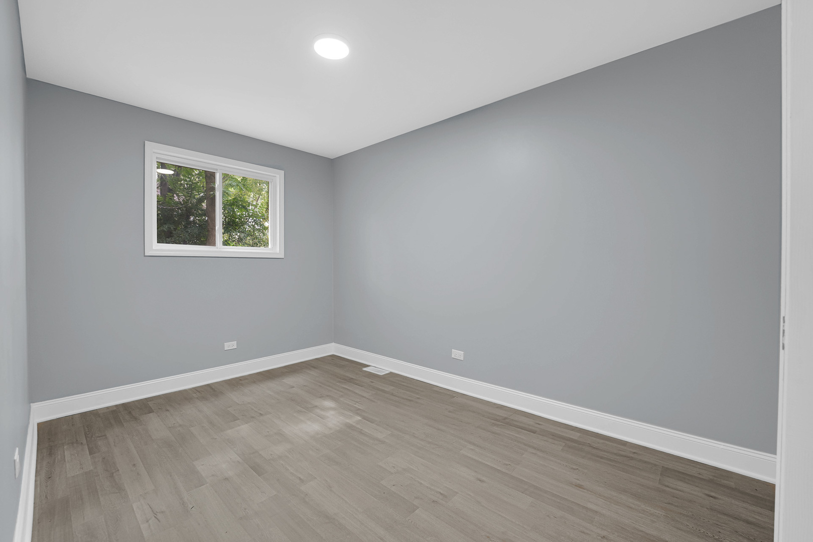 255 W 117th Street, Chicago, IL 60628