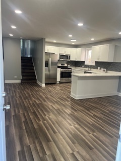 255 W 117th Street, Chicago, IL 60628