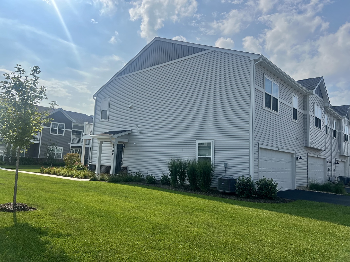 4209 Chelsea Manor Circle, Aurora, IL 60504