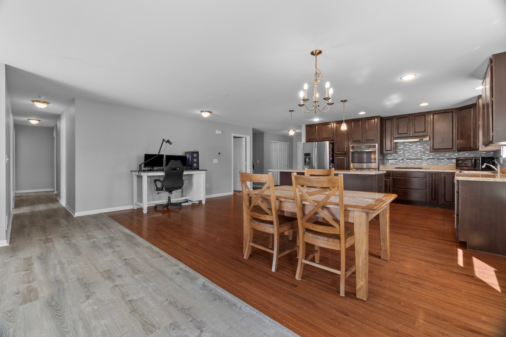 409 Rockfish Street, Joliet, IL 60431