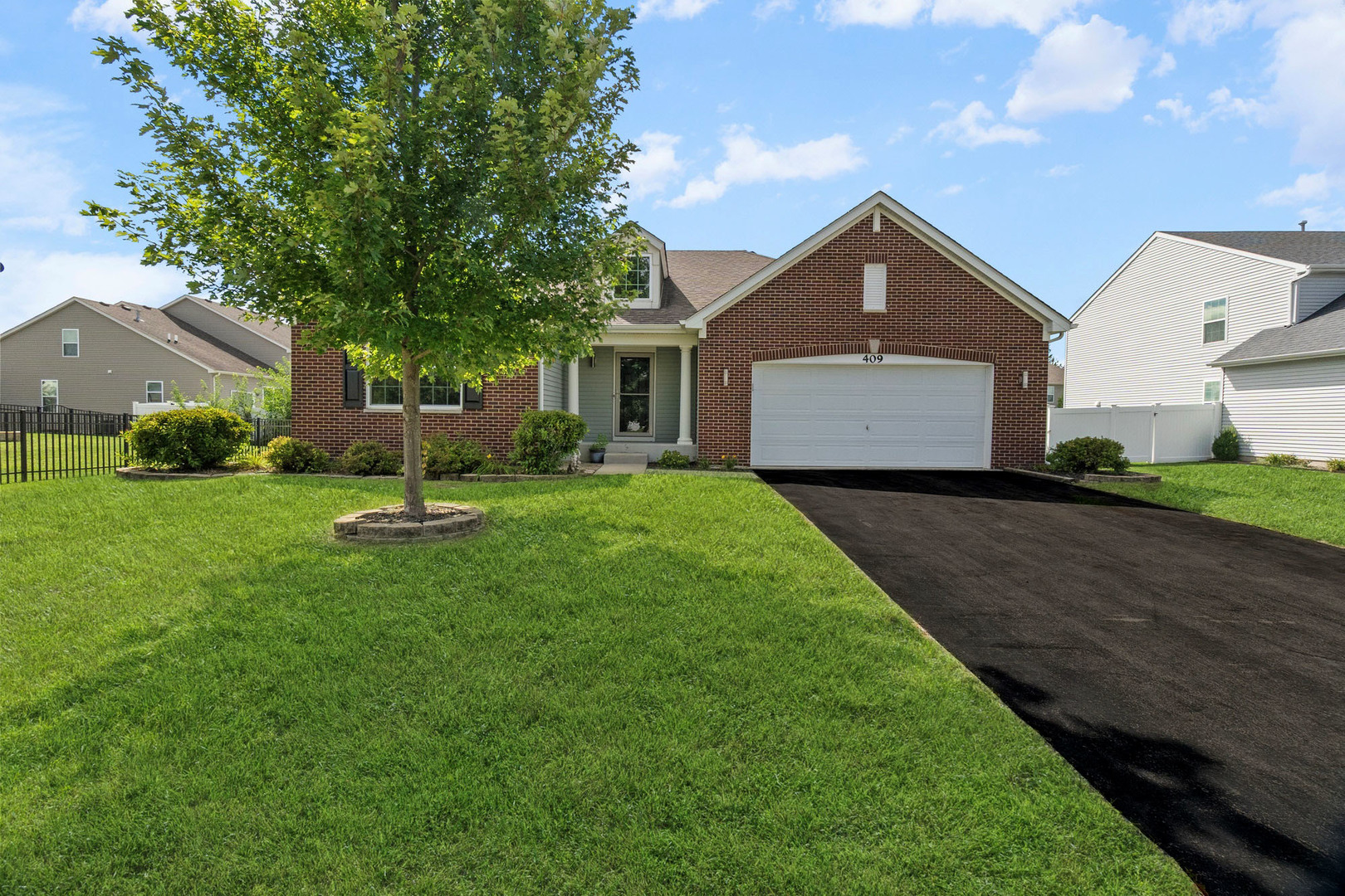 409 Rockfish Street, Joliet, IL 60431