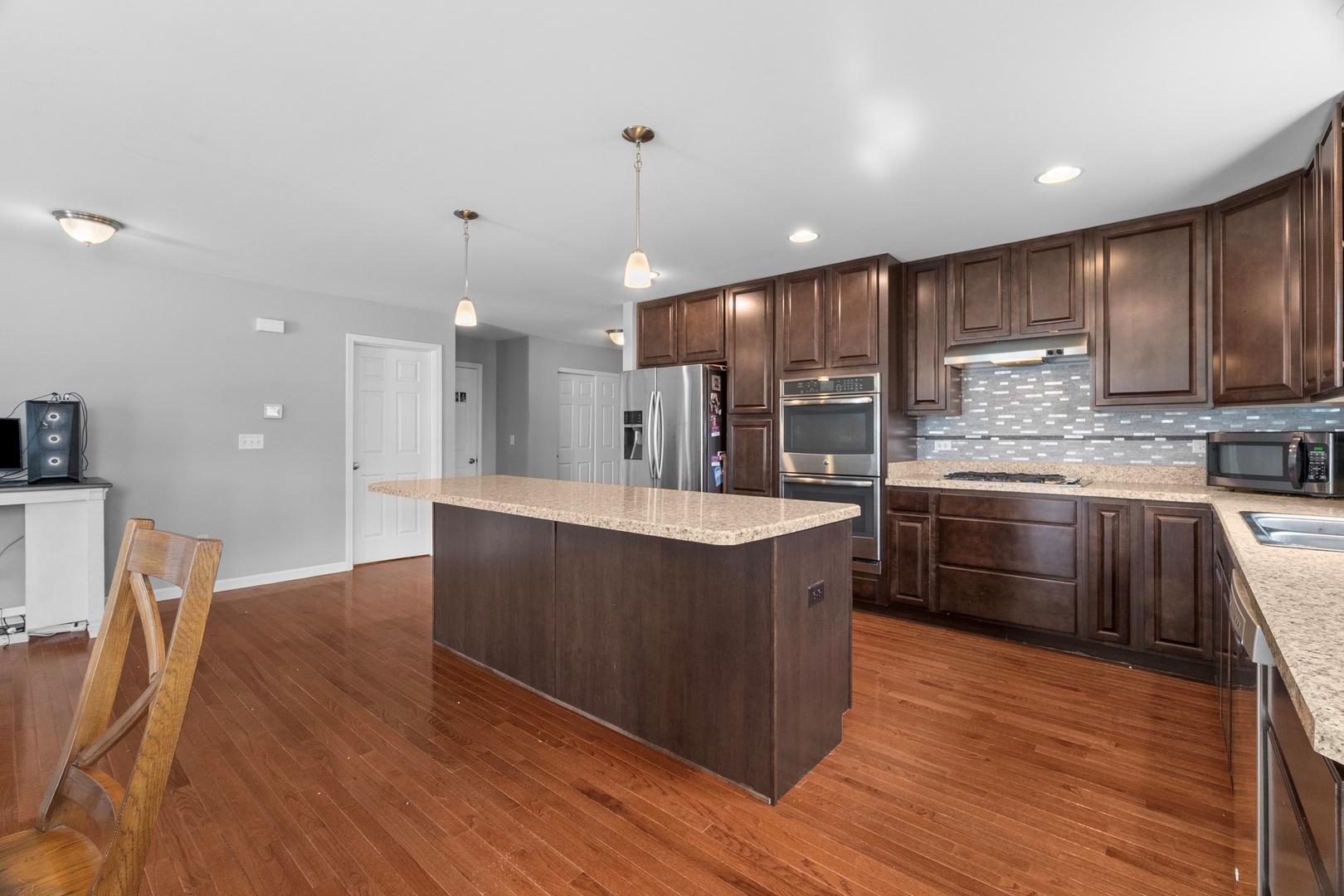 409 Rockfish Street, Joliet, IL 60431