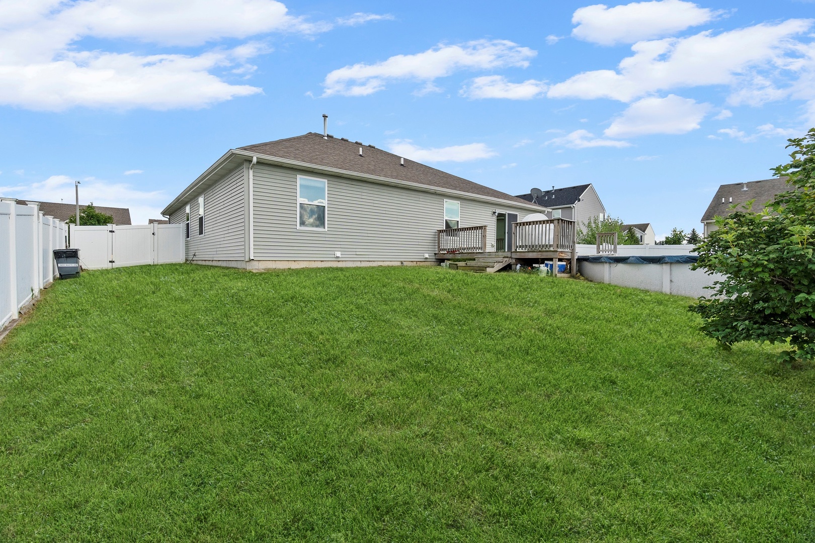 409 Rockfish Street, Joliet, IL 60431