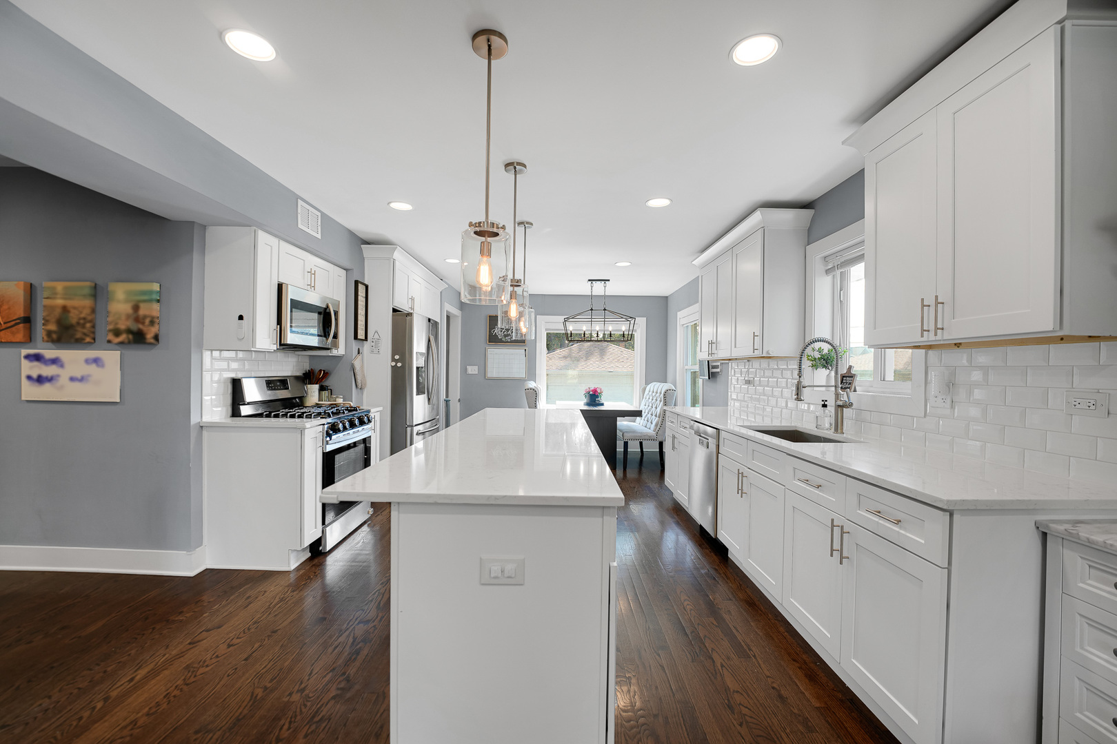 1123 Meadowcrest Road, La Grange Park, IL 60526