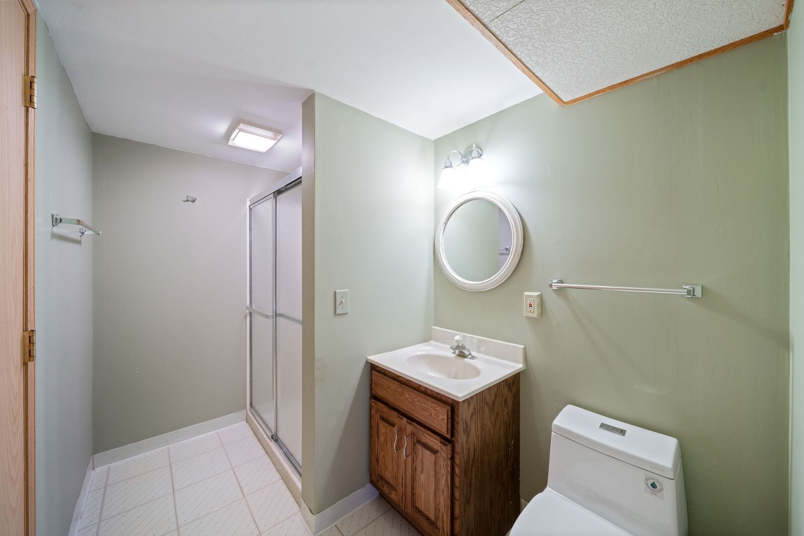565 Jeffrey Avenue, Grayslake, IL 60030