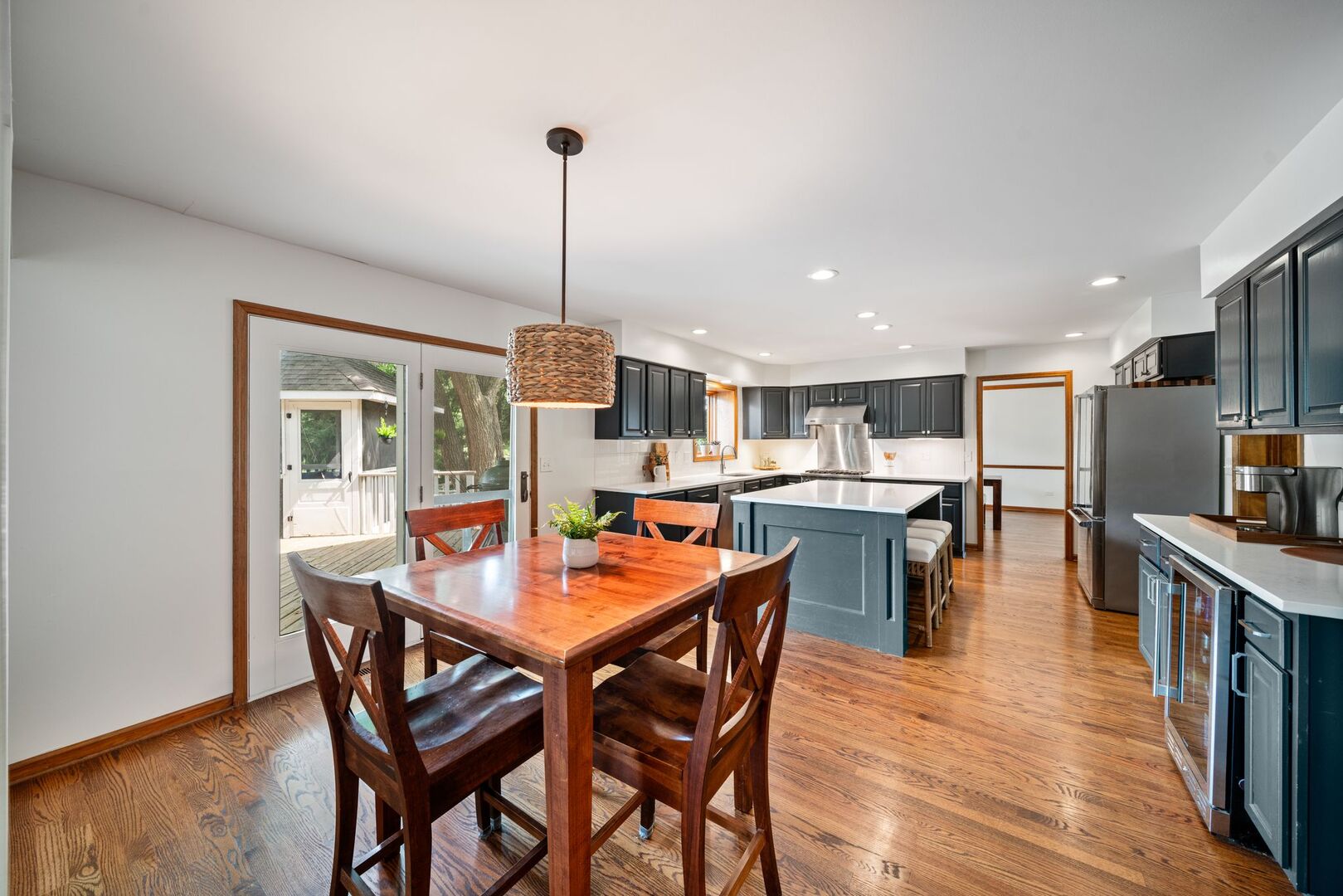565 Jeffrey Avenue, Grayslake, IL 60030
