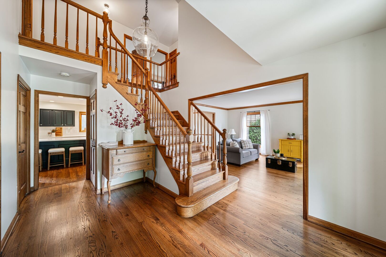 565 Jeffrey Avenue, Grayslake, IL 60030