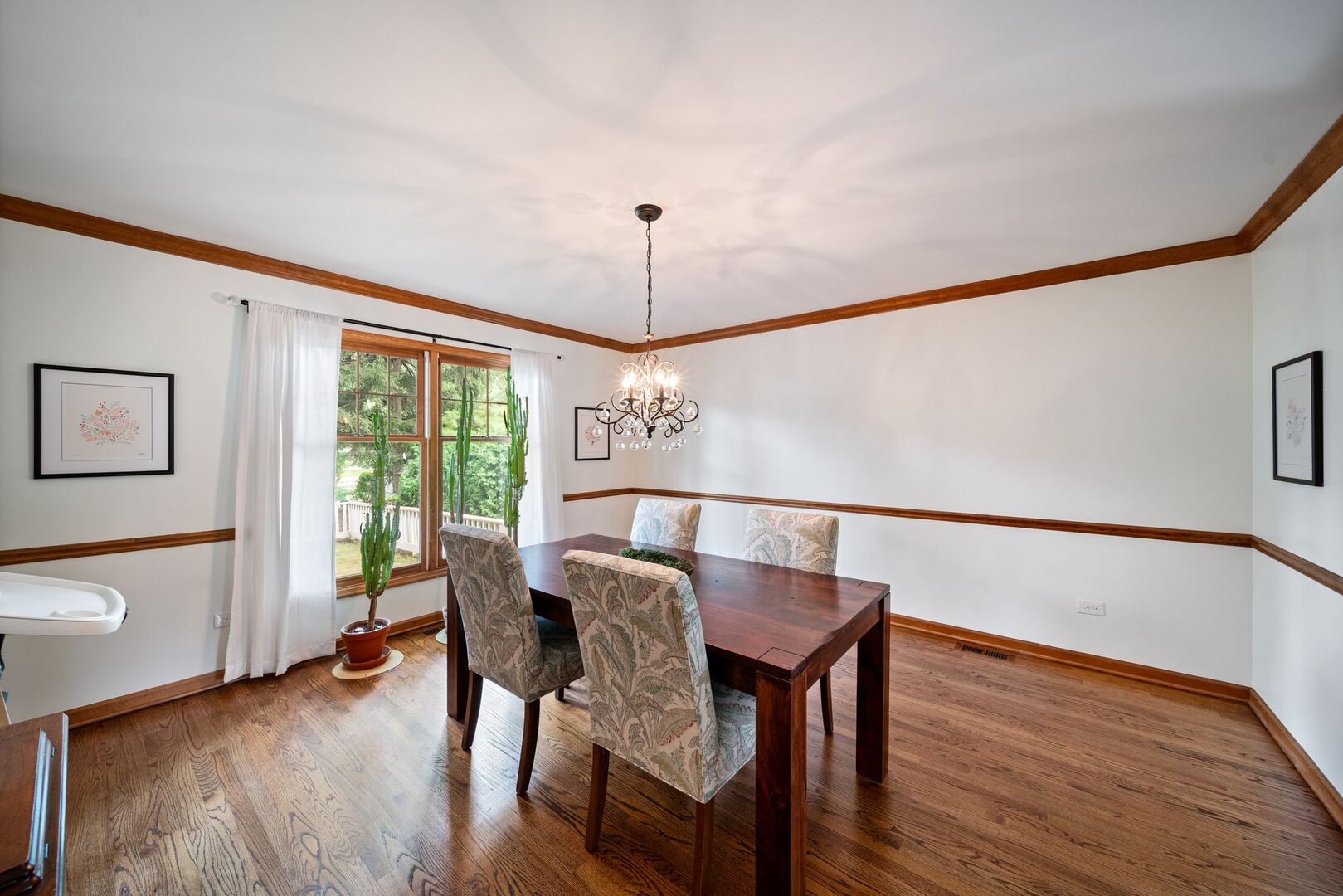 565 Jeffrey Avenue, Grayslake, IL 60030
