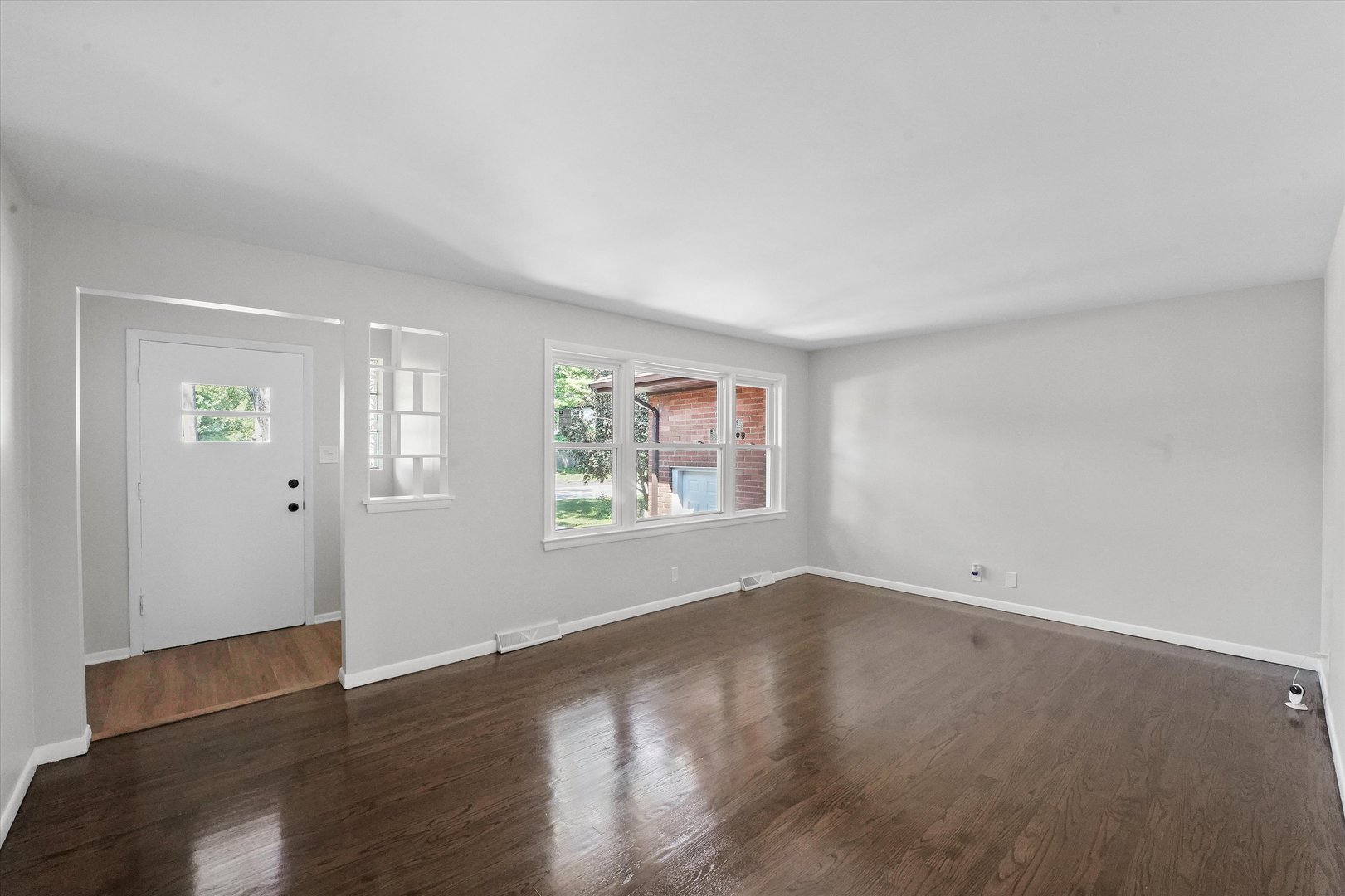 3755 EMERALD Avenue, Steger, IL 60475