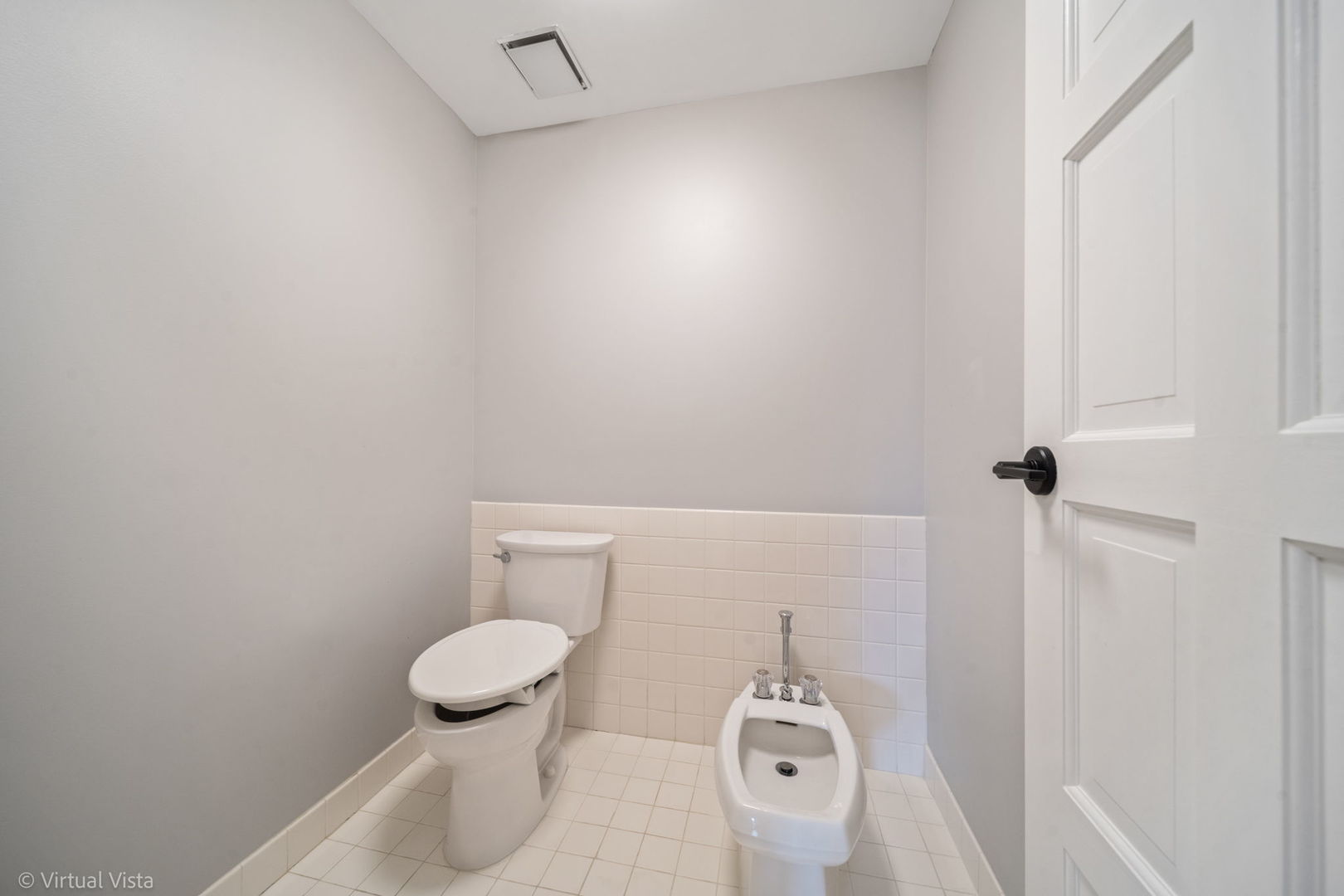 5 Oak Brook Club Drive #P3N, Oak Brook, IL 60523