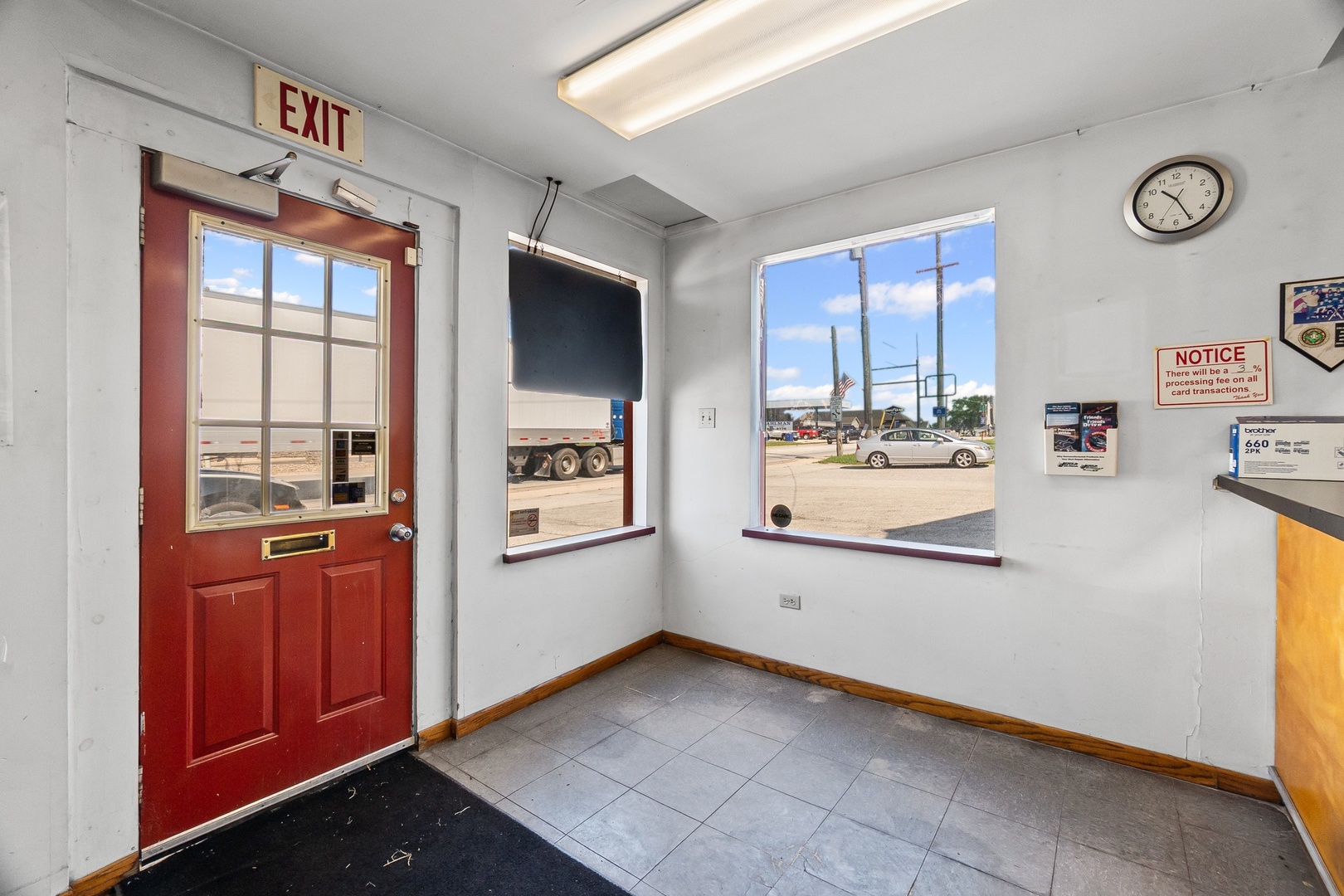 525 S Dixie Highway, Beecher, IL 60401
