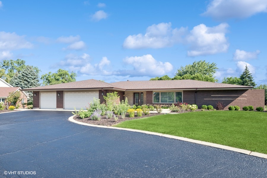 7600 Mcintosh Drive, Orland Park, IL 60462