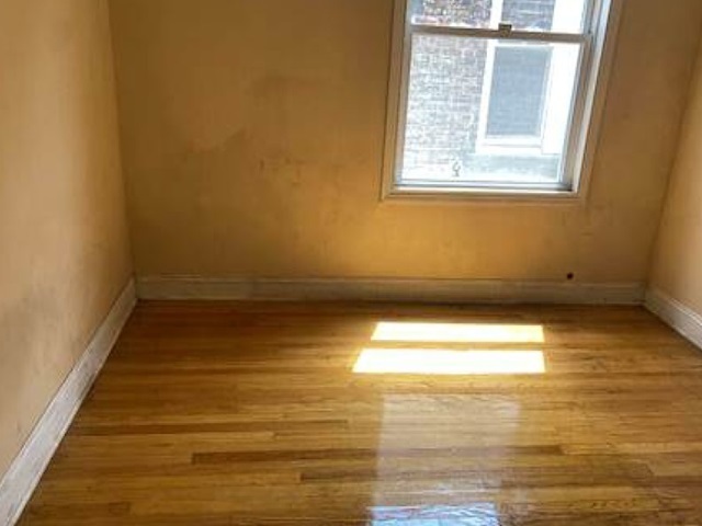 8032 S Dobson Avenue, Chicago, IL 60619