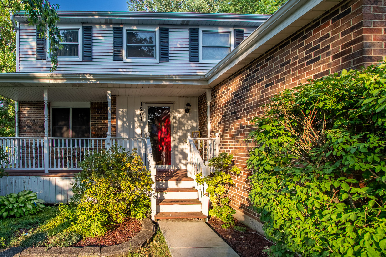 1201 Pinetree Lane, Bartlett, IL 60103