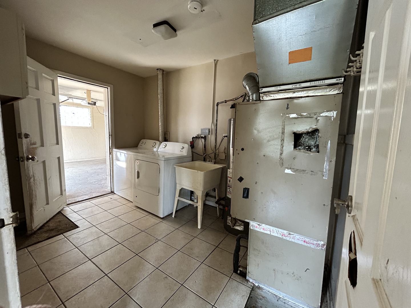 4000 W 107th Street, Oak Lawn, IL 60453