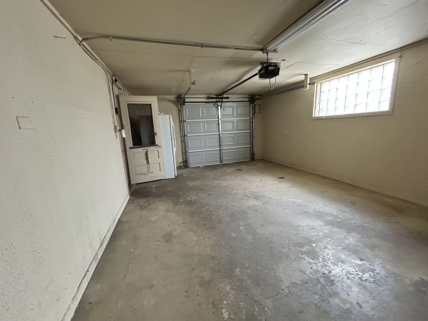 4000 W 107th Street, Oak Lawn, IL 60453