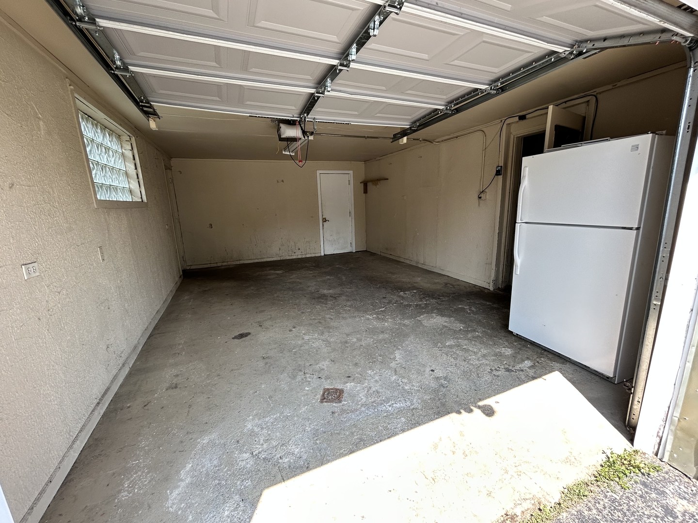 4000 W 107th Street, Oak Lawn, IL 60453