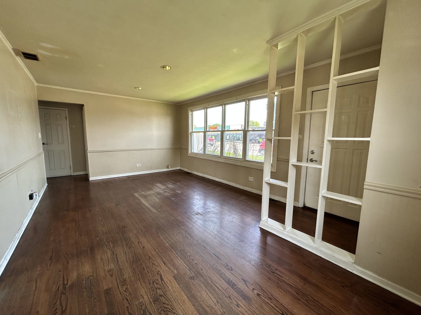 4000 W 107th Street, Oak Lawn, IL 60453