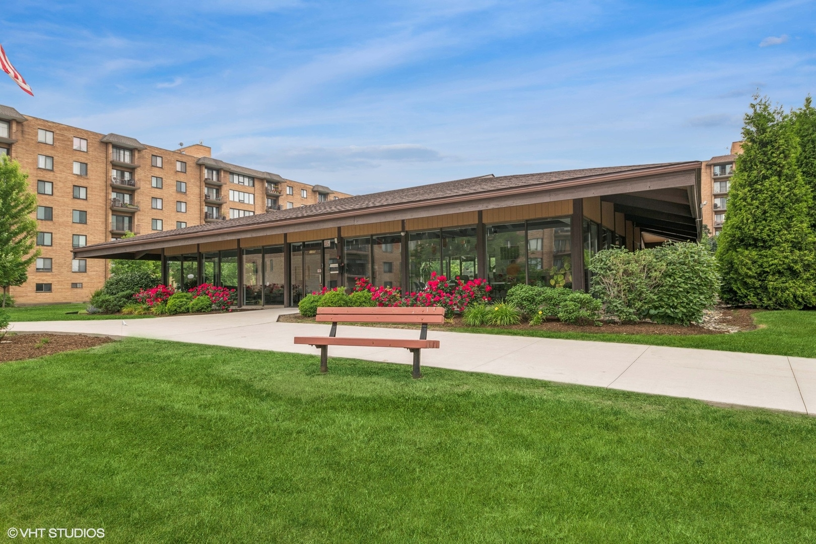 1717 W Crystal Lane #701, Mount Prospect, IL 60056