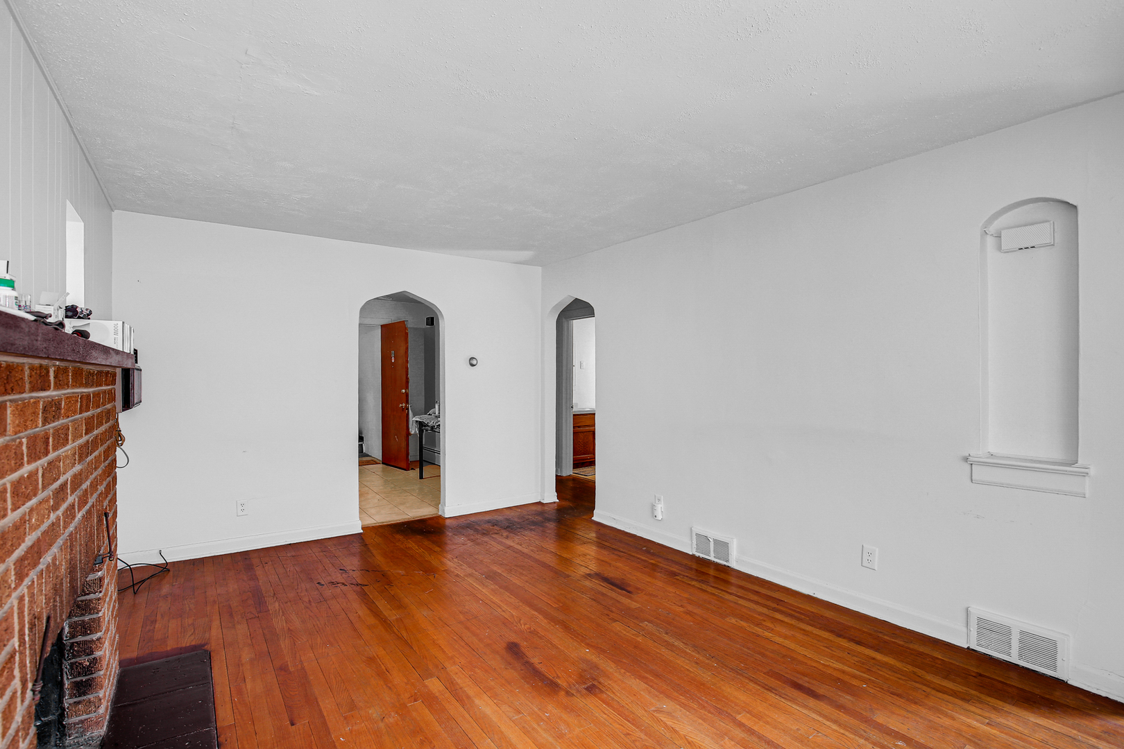 39 Mckinley Avenue, Steger, IL 60475