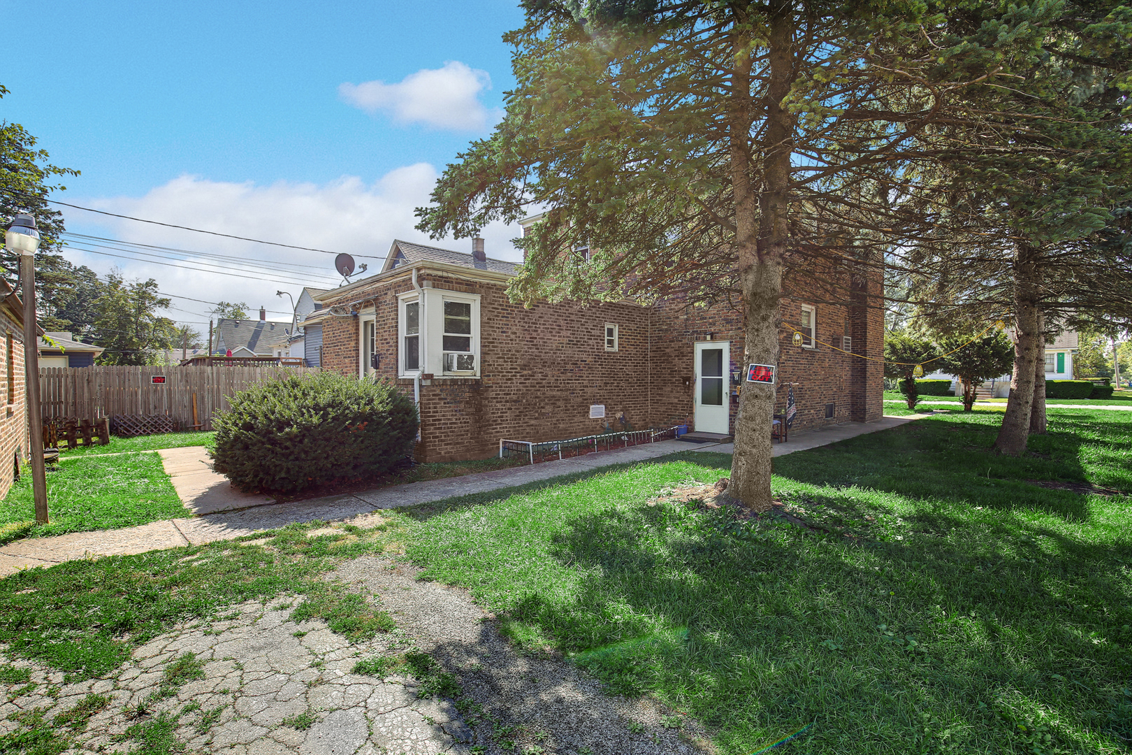 39 Mckinley Avenue, Steger, IL 60475