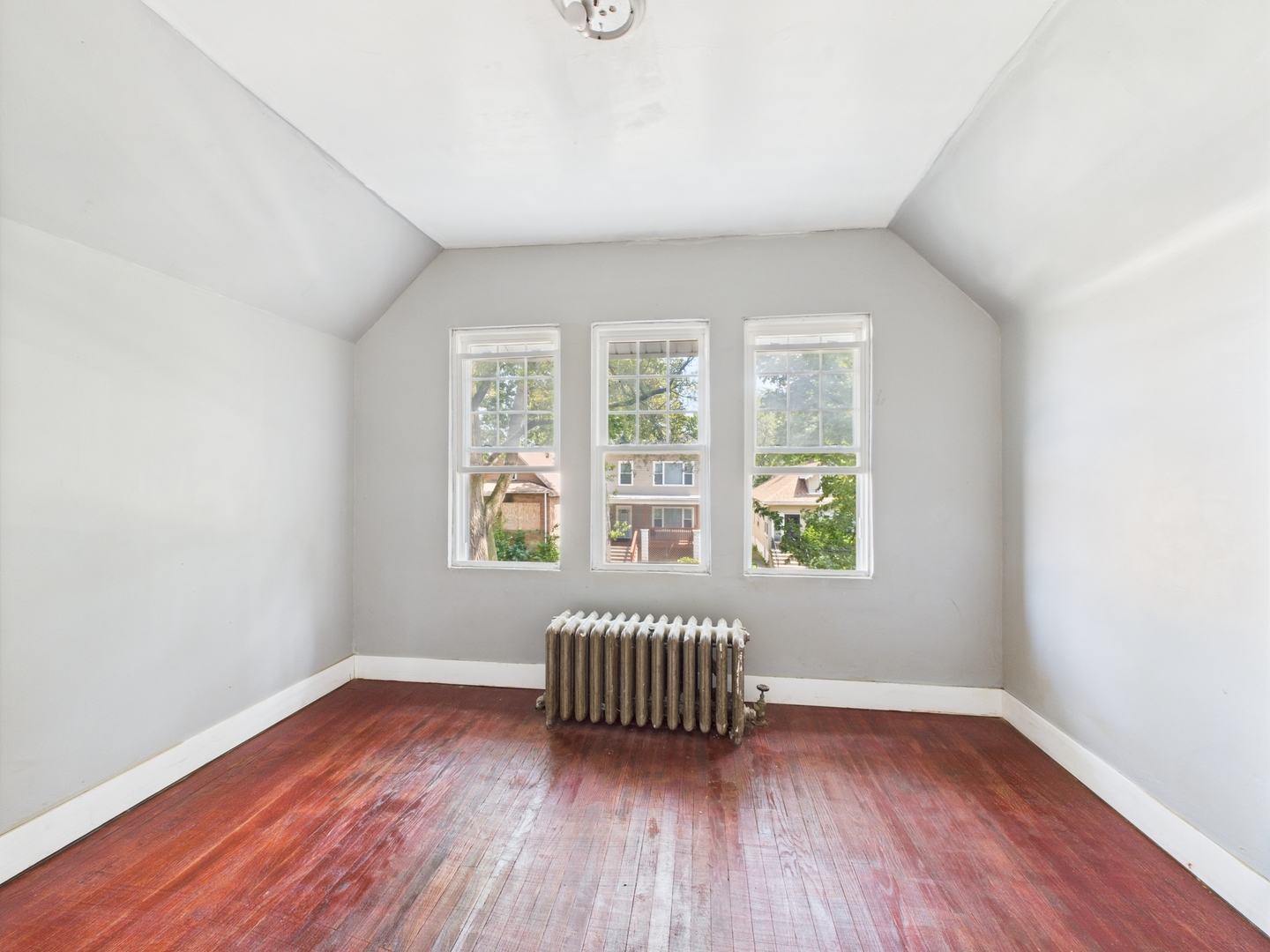 11922 S Perry Avenue, Chicago, IL 60628