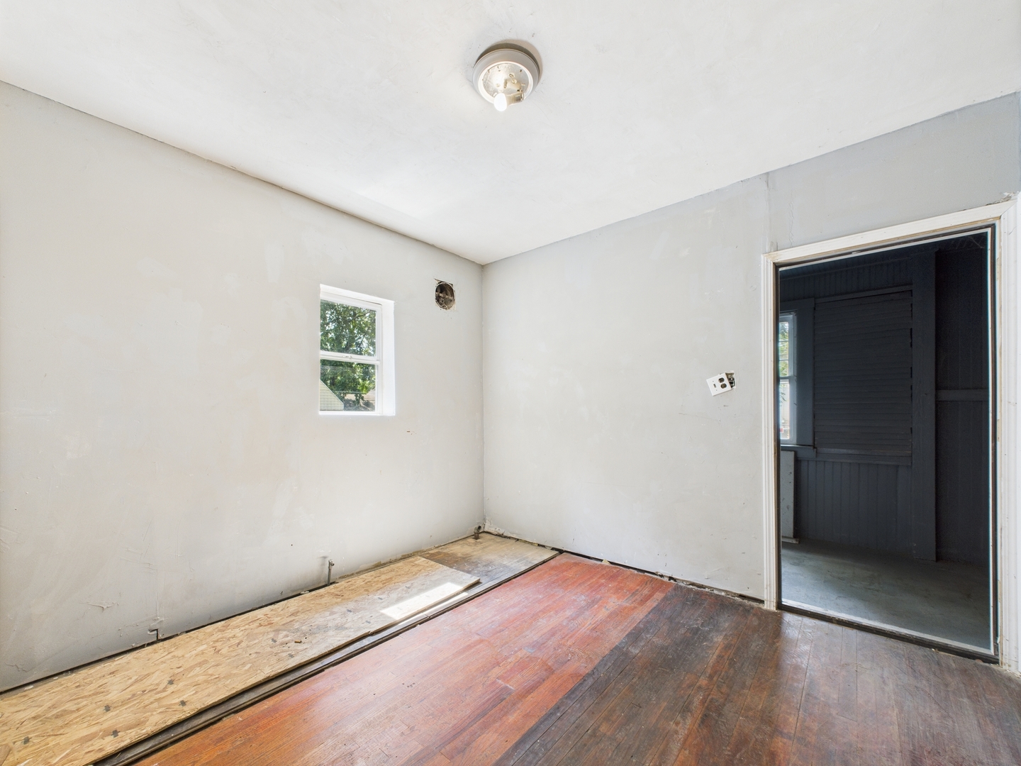 11922 S Perry Avenue, Chicago, IL 60628