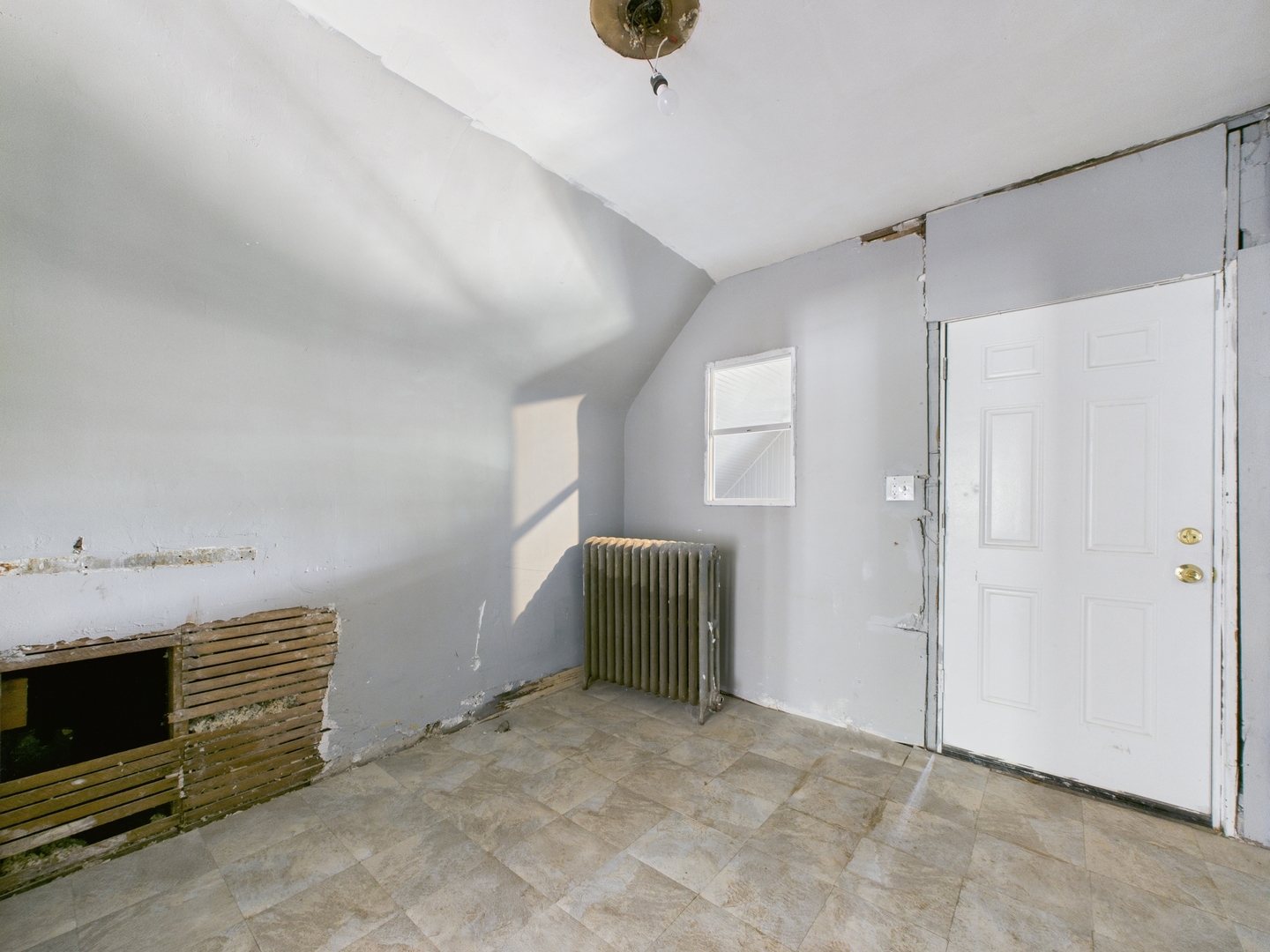 11922 S Perry Avenue, Chicago, IL 60628