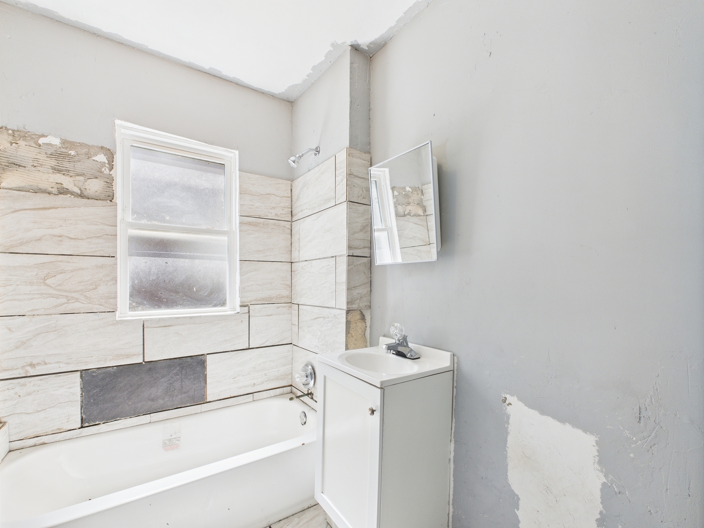 11922 S Perry Avenue, Chicago, IL 60628