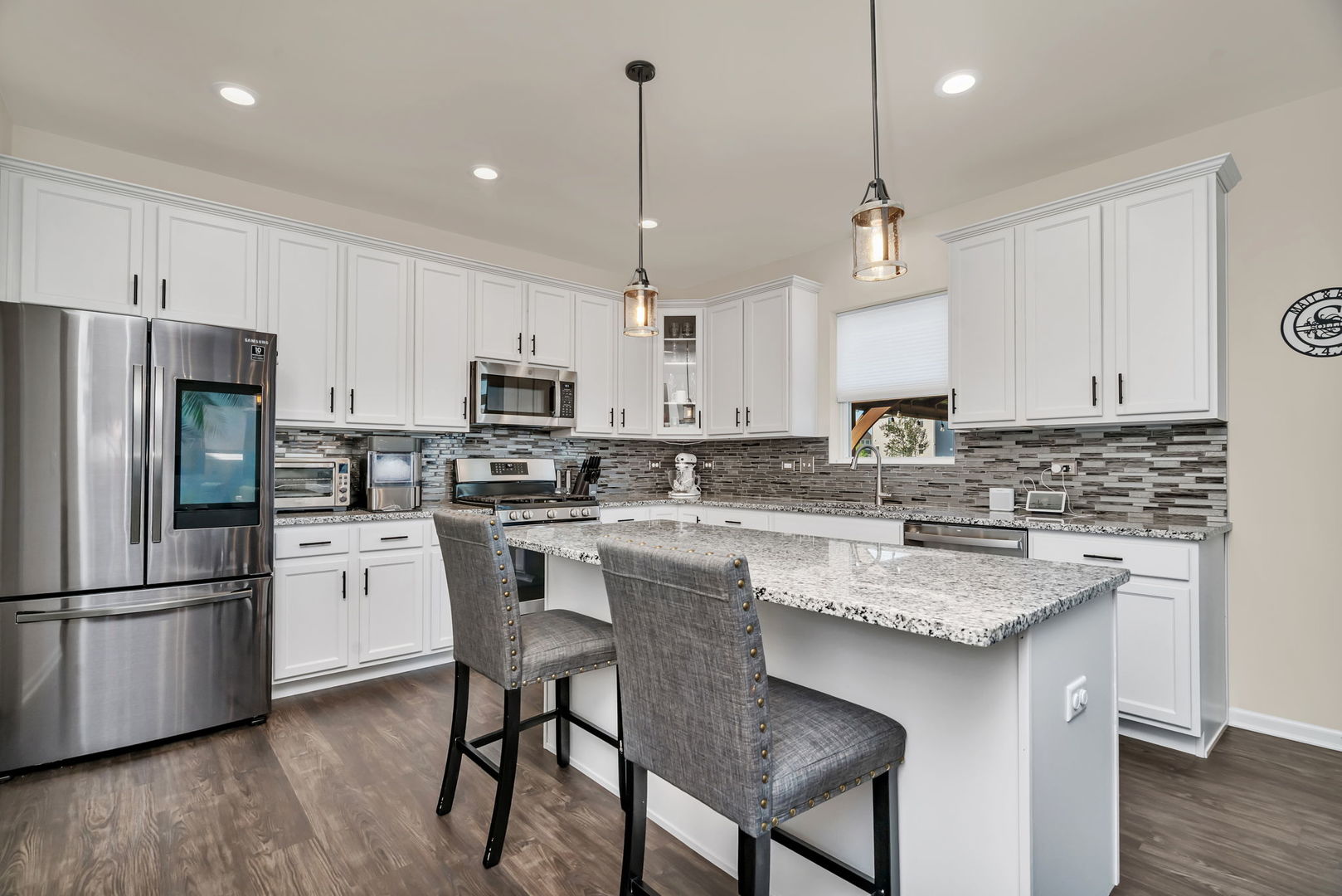 25954 S White Oak Trail, Channahon, IL 60410