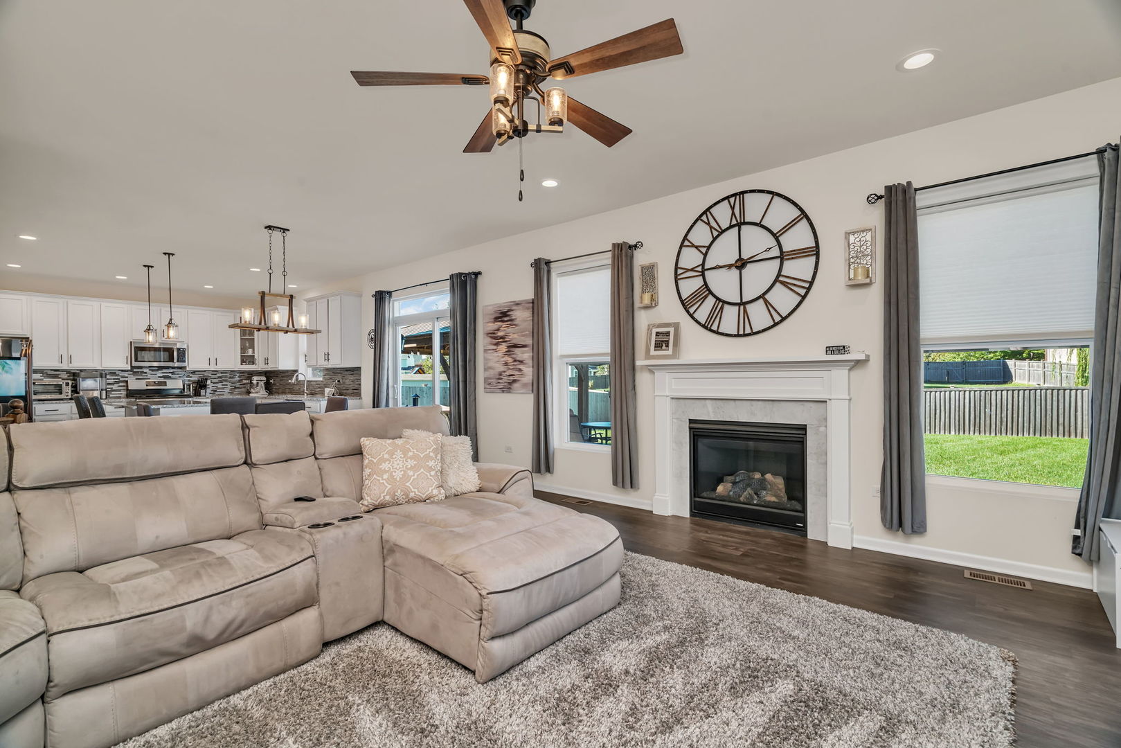 25954 S White Oak Trail, Channahon, IL 60410
