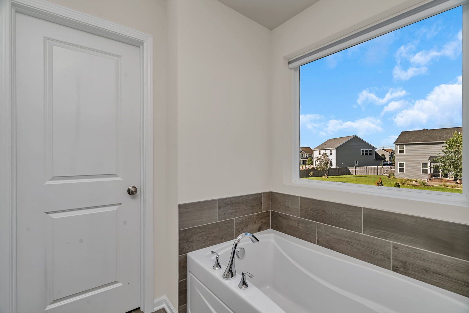 25954 S White Oak Trail, Channahon, IL 60410