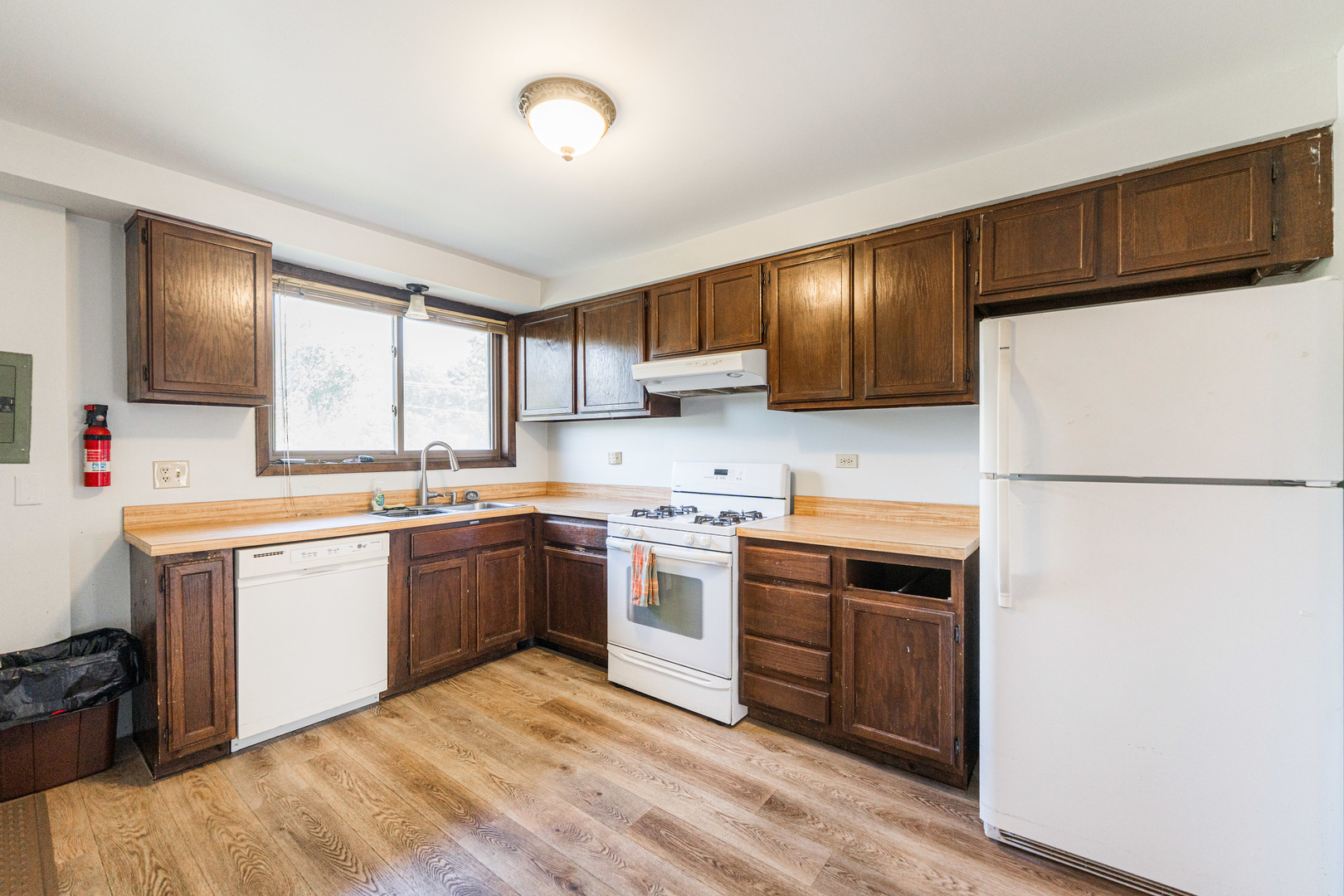 1500 S Fairfield Avenue #13B, Lombard, IL 60148