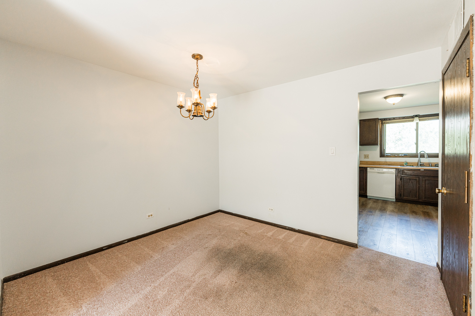 1500 S Fairfield Avenue #13B, Lombard, IL 60148
