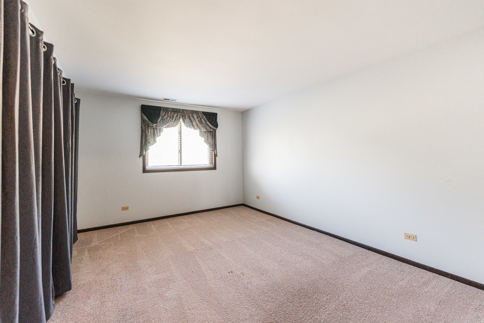 1500 S Fairfield Avenue #13B, Lombard, IL 60148