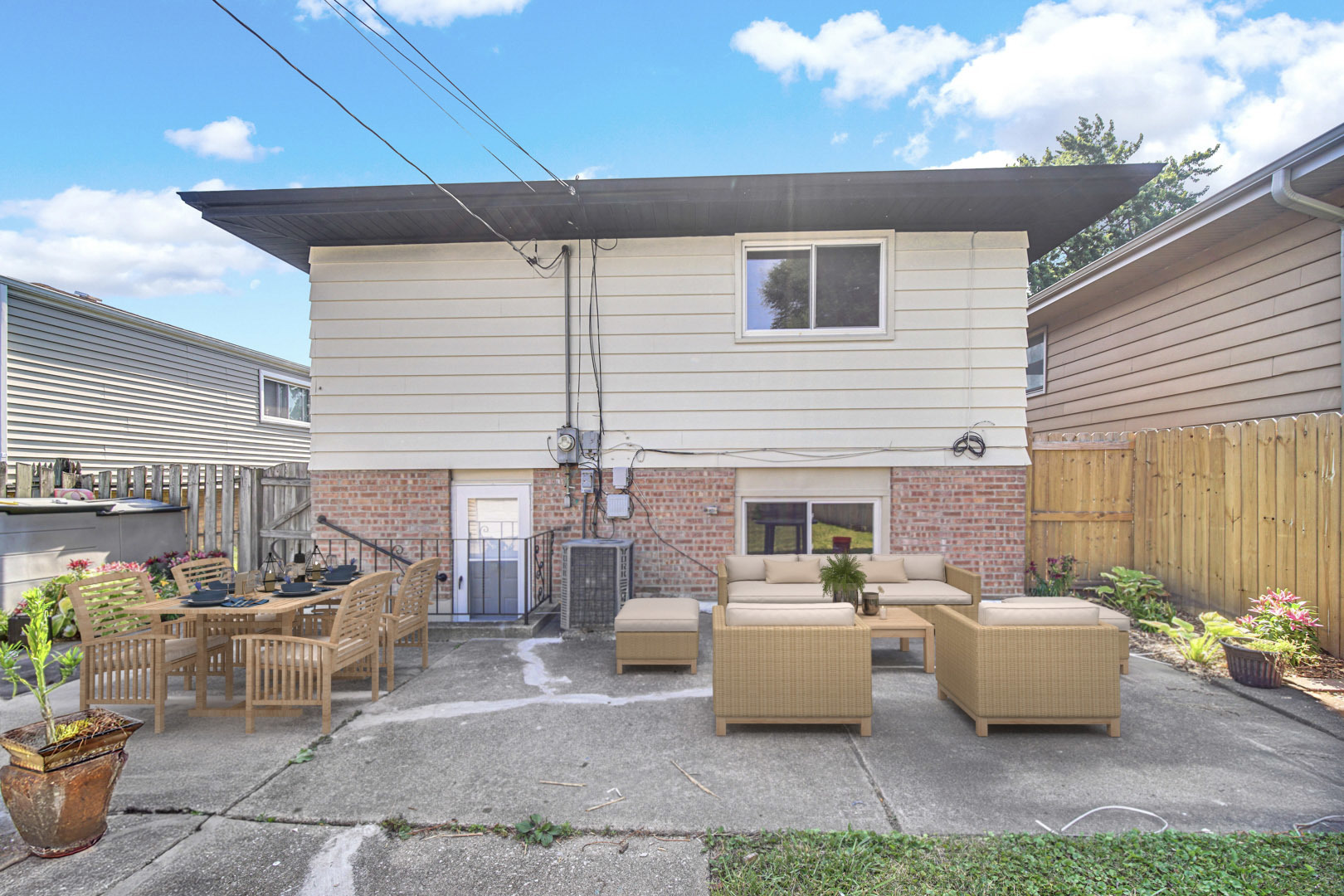 14112 S Hoxie Avenue, Burnham, IL 60633