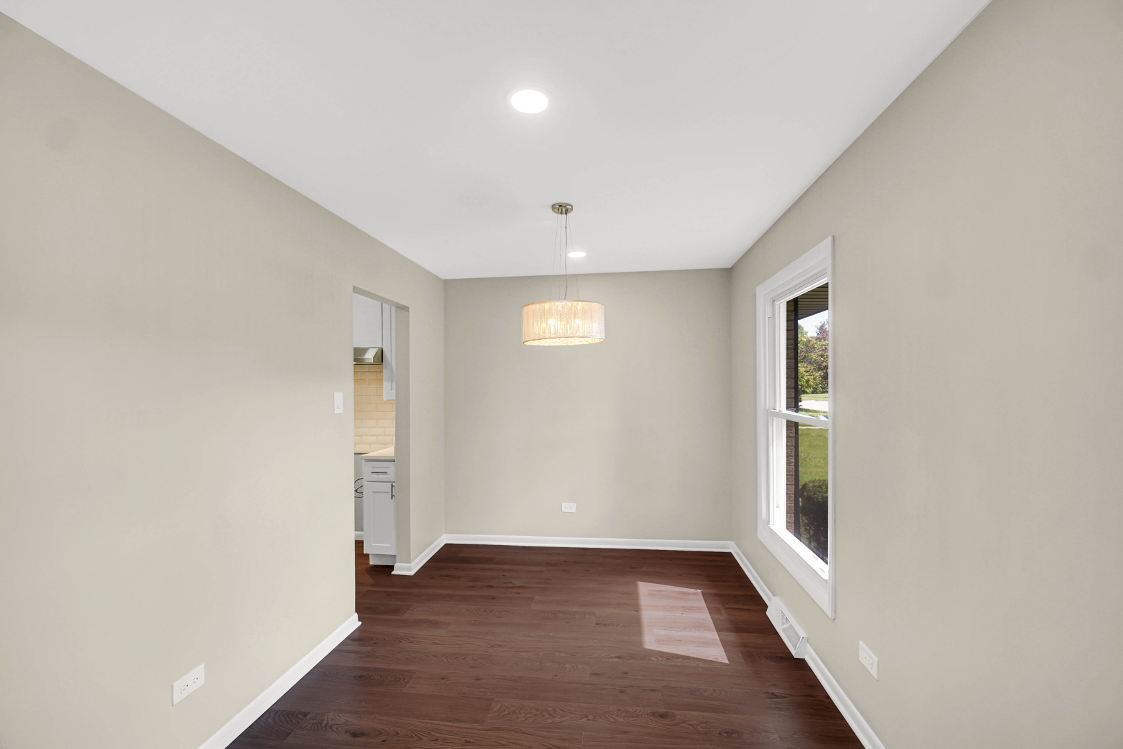 14112 S Hoxie Avenue, Burnham, IL 60633