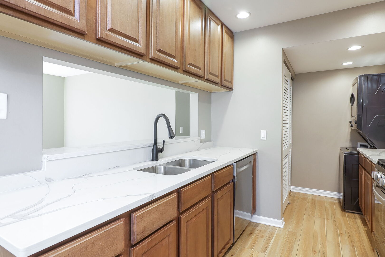 7724 W Douglas Court #1-3, Frankfort, IL 60423