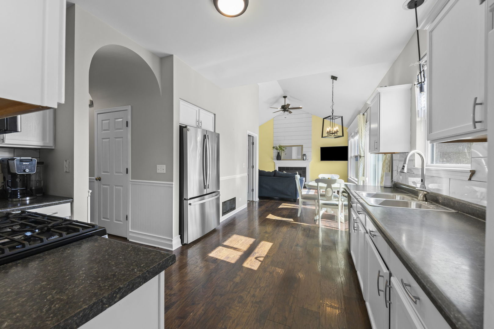 11337 S Preakness Drive, Plainfield, IL 60585