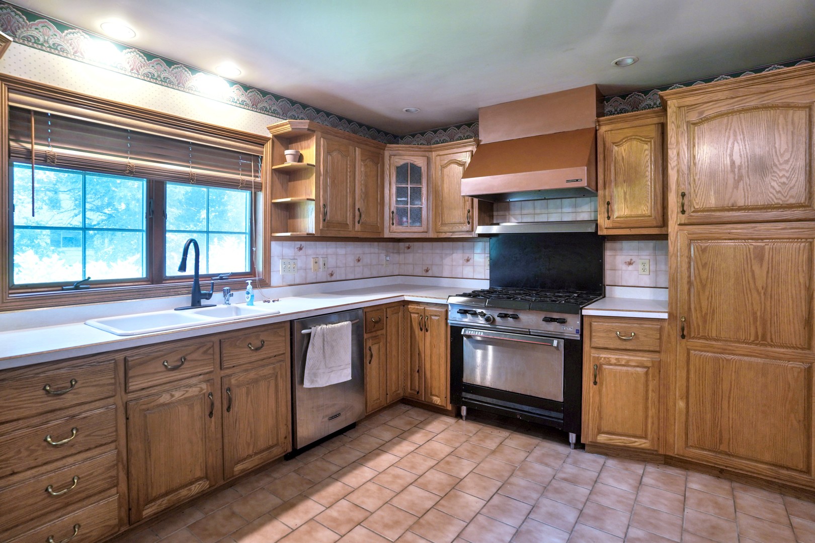 1204 W Reynolds Street, Pontiac, IL 61764