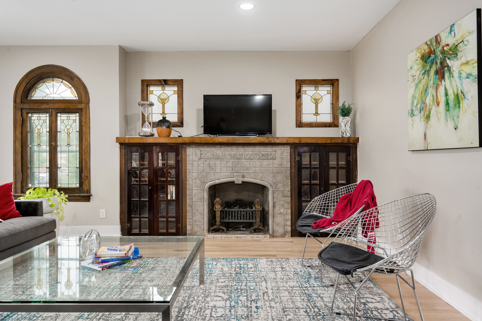 6739 N Rockwell Street, Chicago, IL 60645