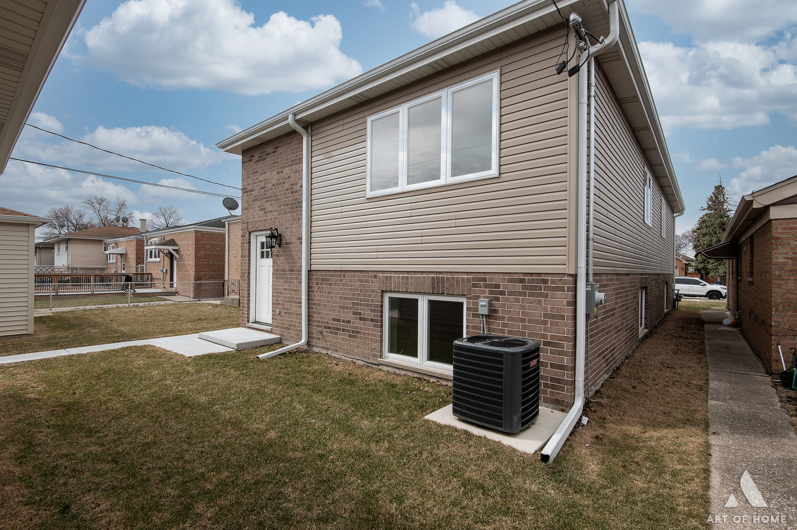 7737 1/2 Nashville Avenue, Burbank, IL 60459