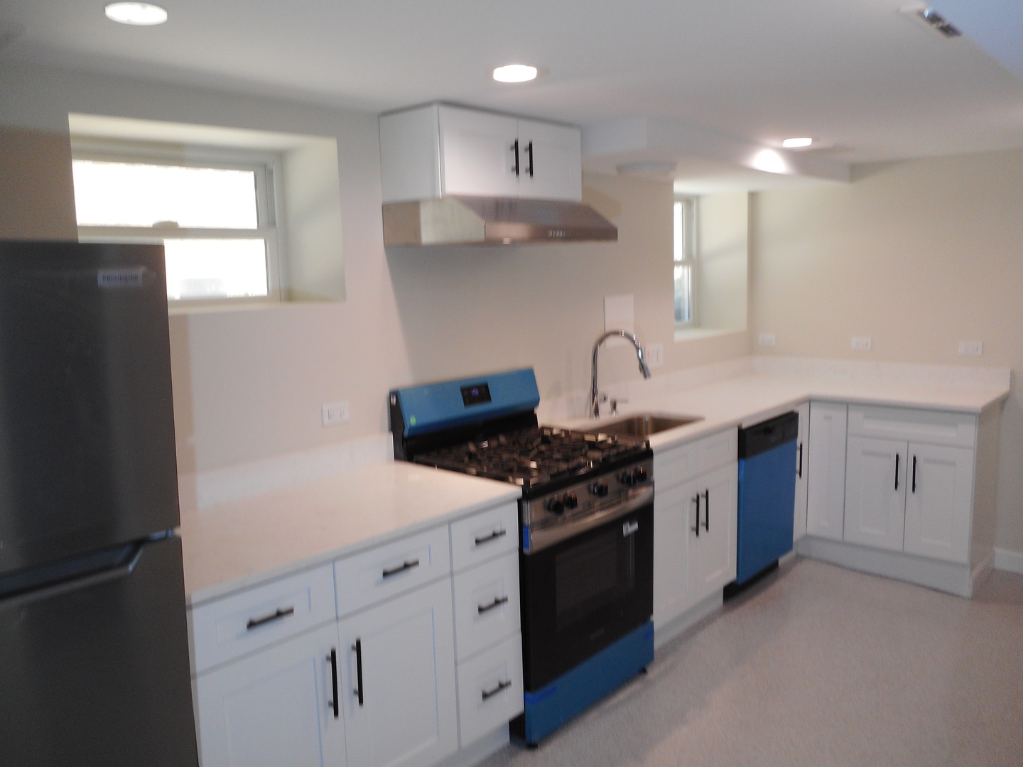 5841 N MEDINA Avenue, Chicago, IL 60646